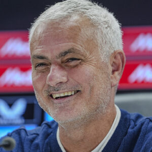 jose mourinhodan galatasaraya gonderme 7OObBIUC