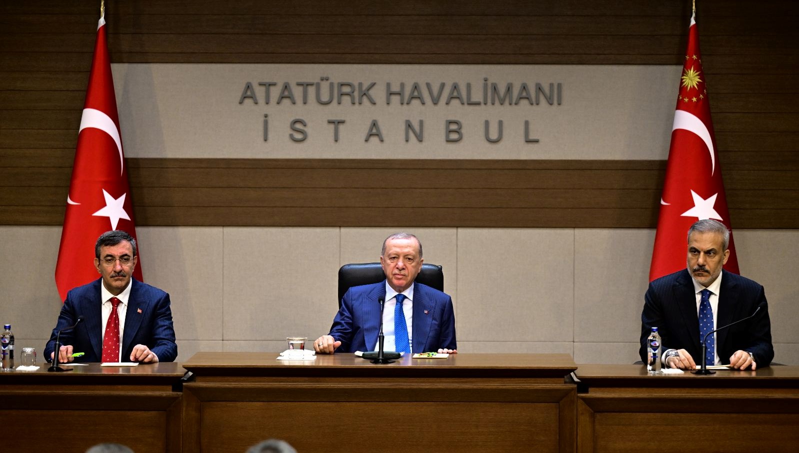 cumhurbaskani erdogandan ozele sert yanit sagir duymaz uydurur yy3CufGv