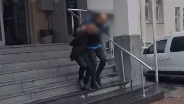 baba ogulun yaralandigi silahli saldirida 2 kisi tutuklandi tVVjyIlq.jpg