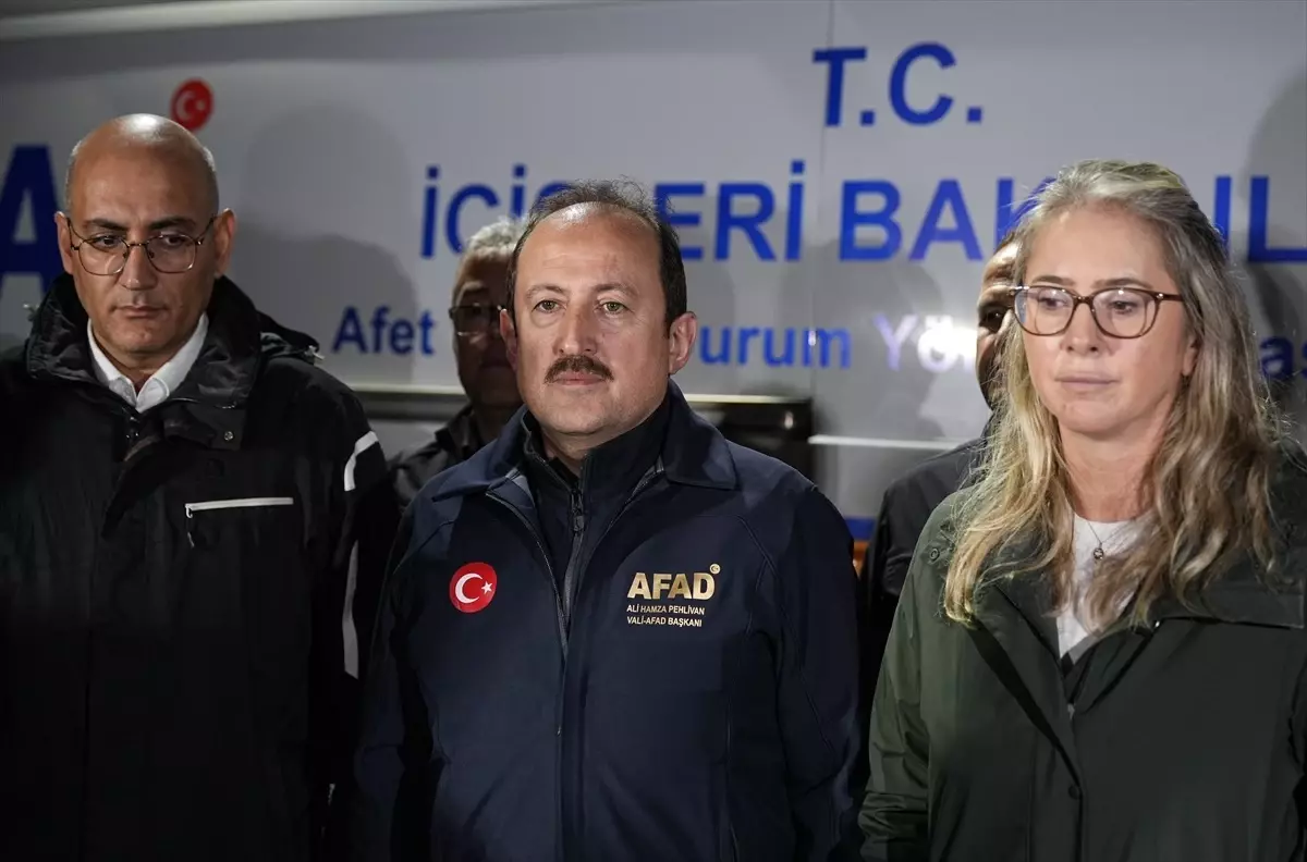 focada sel arama kurtarma calismalari suruyor MsIcR422.jpg