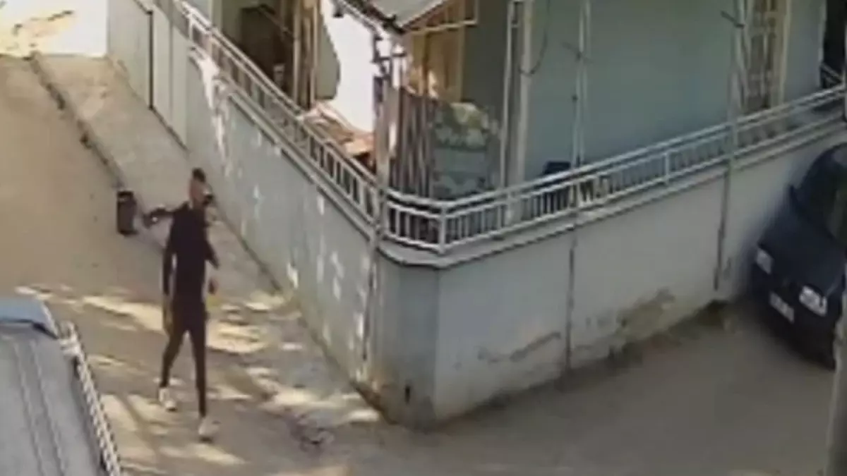 husumet nedeniyle otomobil kundaklandi RC5iNbqM