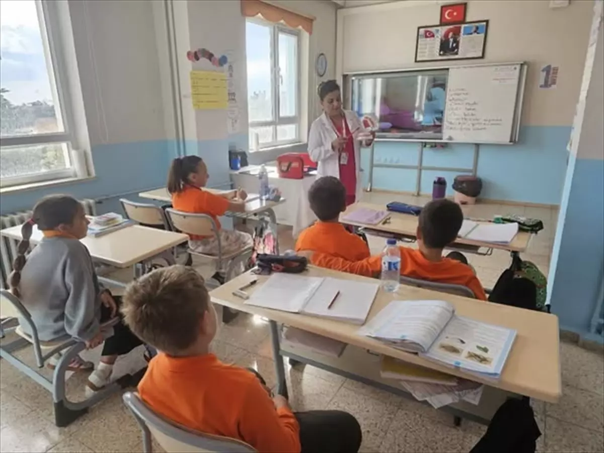 ogrencilere agiz ve dis sagligi egitimi basladi iPzNycOp