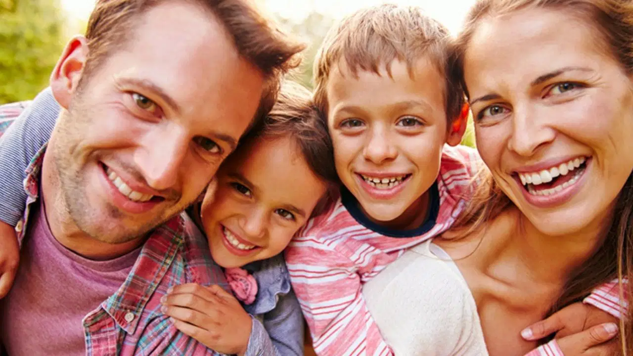 cocuk psikologlari acikladi mutlu bir evde buyumenin cocuklarda 6 belirtisi L5Xv2NVG.jpg