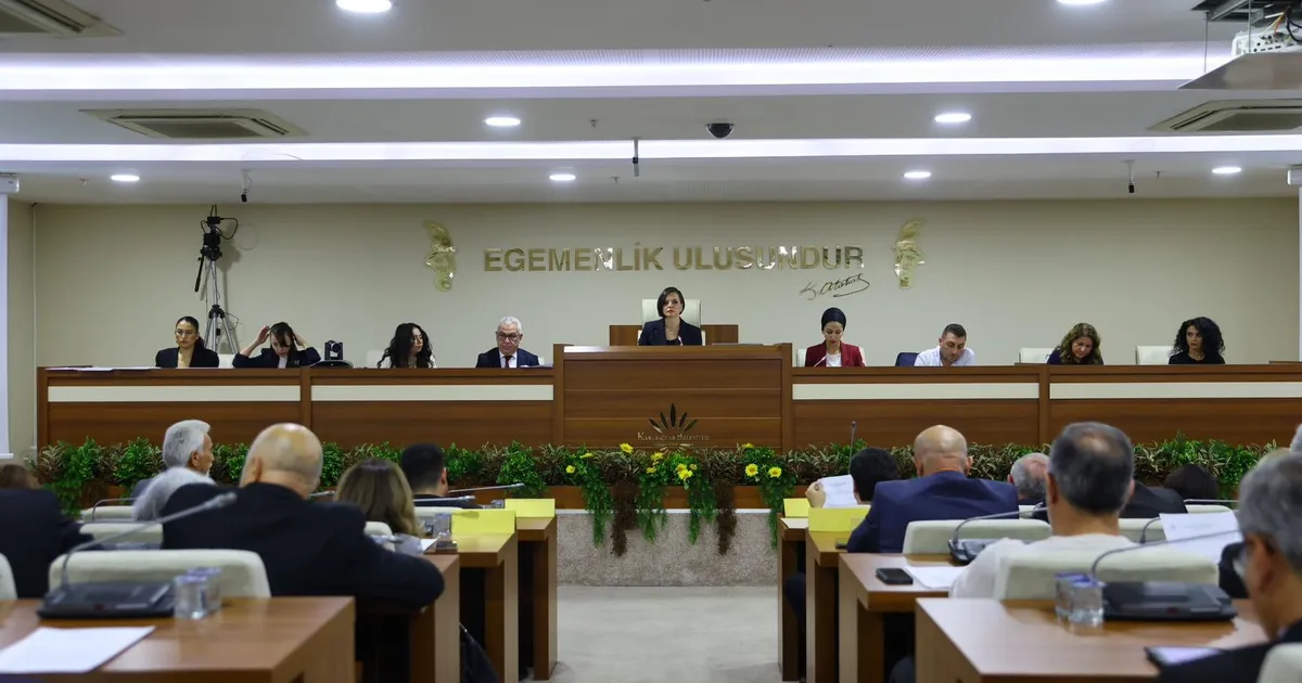 izmir karabaglarda hizmet esitligi vurgusu MAdqWU5Q.webp