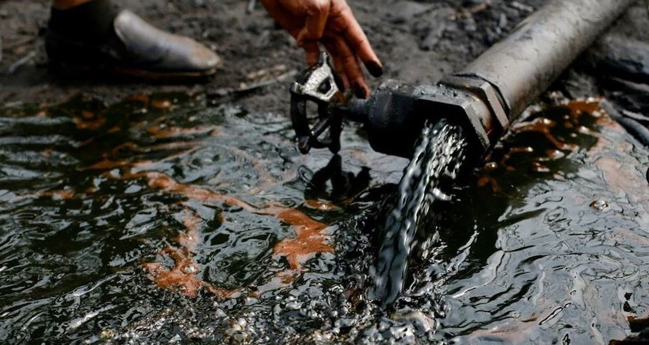 ulkenin batisinda dev ham petrol rezervi kesfedildi 2 milyon kup dogal gaz uretilecek pfqb62Wk.jpg