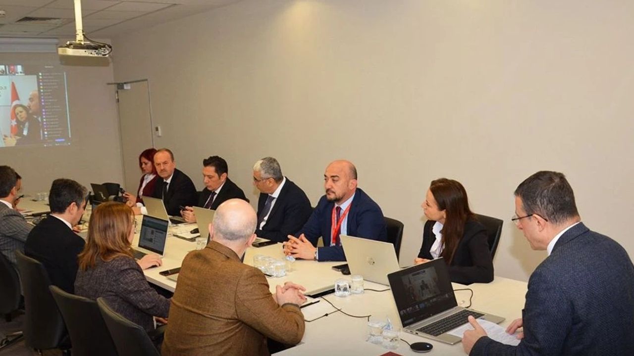 Tek Tip Kıyafet Uygulaması İçin 81 İl Müdürüyle Çevrim İçi Toplantı