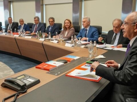 Kılıçdaroğlu, salı günü MYK ve PM’yi toplayacak; grup toplantısı yapılmayacak