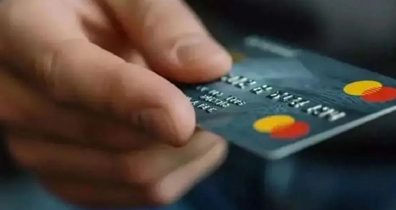 Dusuk limitli kredi karti kullananlar artik iki kere dusunmek zorunda StYYlVhp