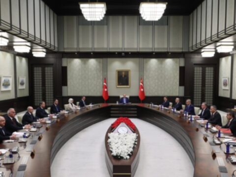Kabine bugun toplaniyor surec yasasi masasi geliyor lJ6nFACR