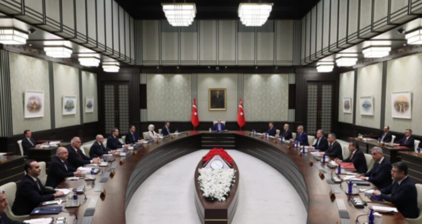 Kabine bugun toplaniyor surec yasasi masasi geliyor lJ6nFACR